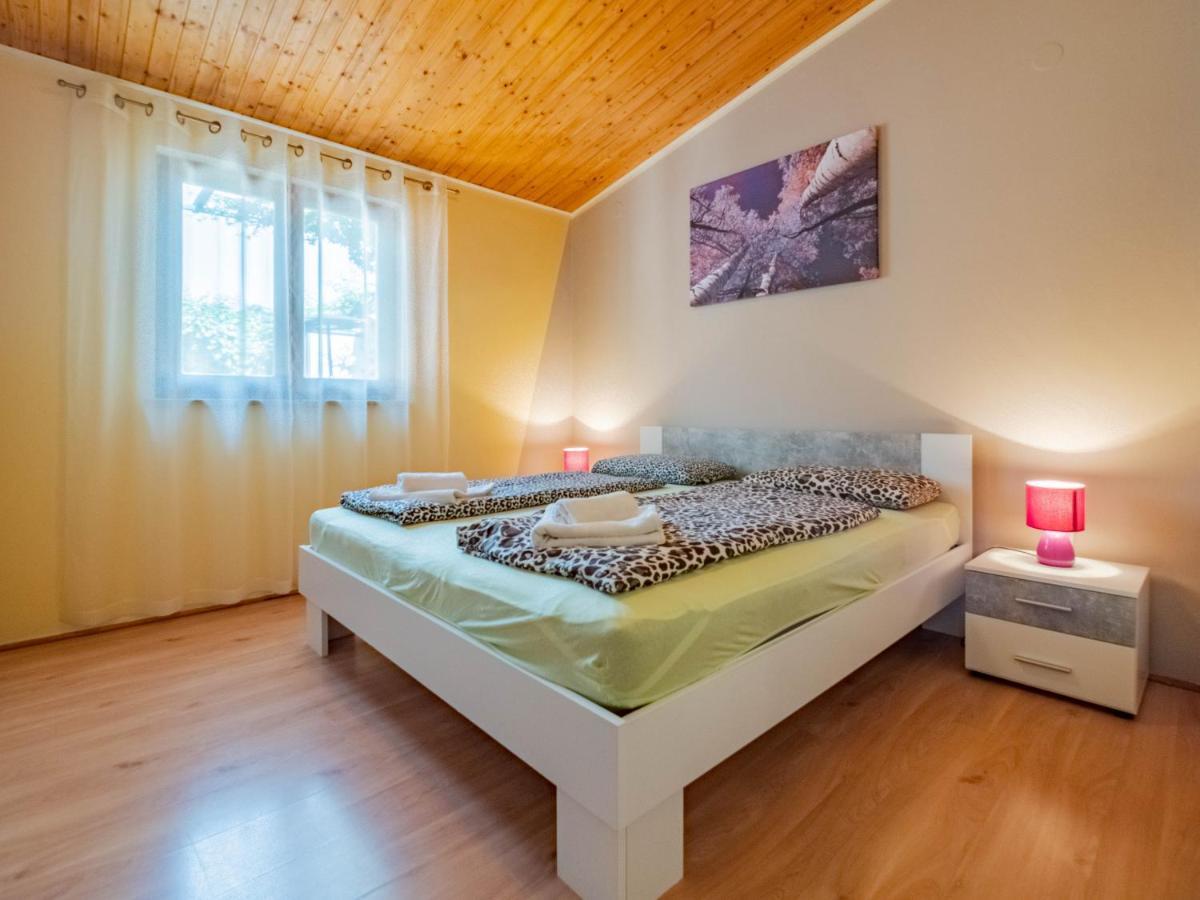 Apartmani Arijana Medulin Exterior photo