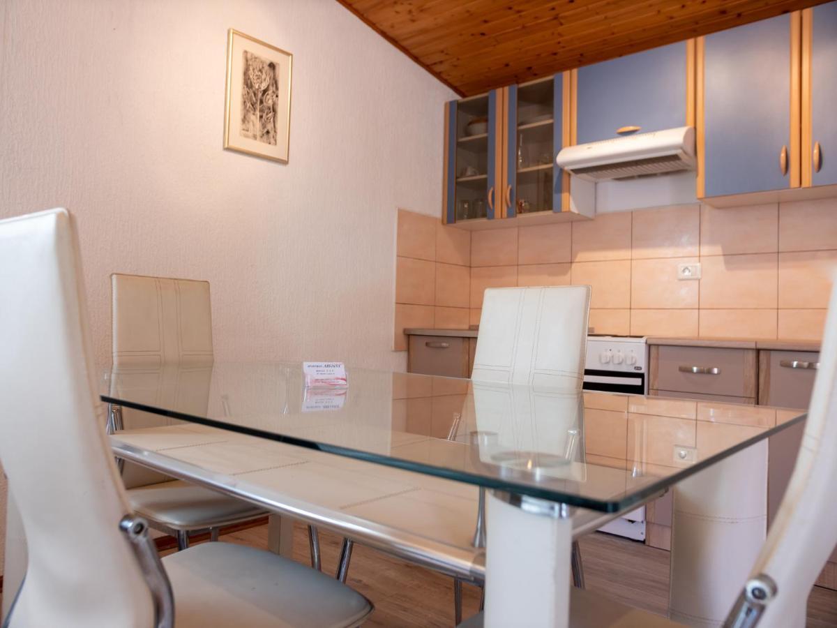 Apartmani Arijana Medulin Exterior photo