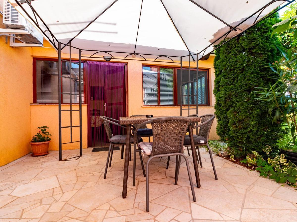 Apartmani Arijana Medulin Exterior photo